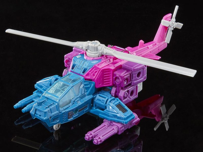 Transformers Siege New Stock Photos For Astrotrain, Spinister, And Crosshairs 17 (17 of 25)